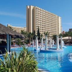 swimming poos at sol pelicanos image
