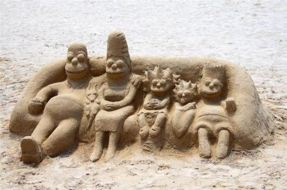sand sculpture of the simpsons image